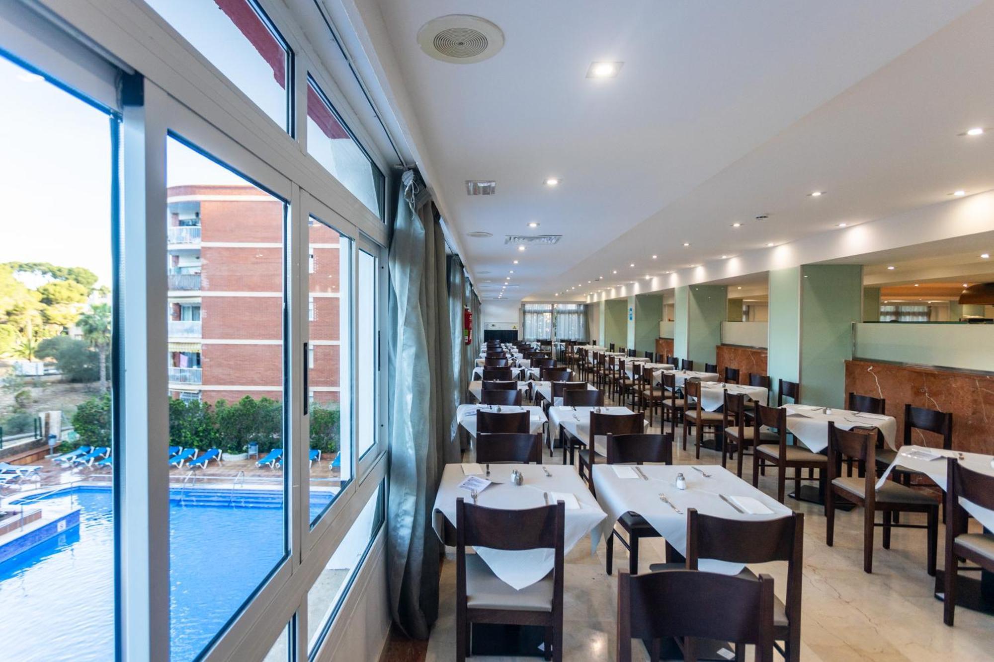 Seramar Hotel Luna - Luna Park Adults Only El Arenal  Bagian luar foto